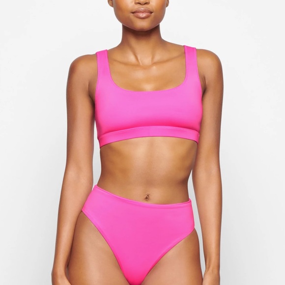 TAFFY SWIM TANK BIKINI TOP - Picture 3 of 6